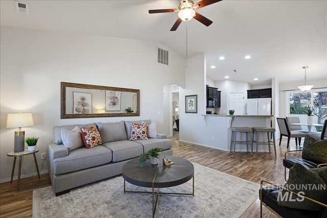 10335 W Wyatt Earp Drive, Star, ID 83669