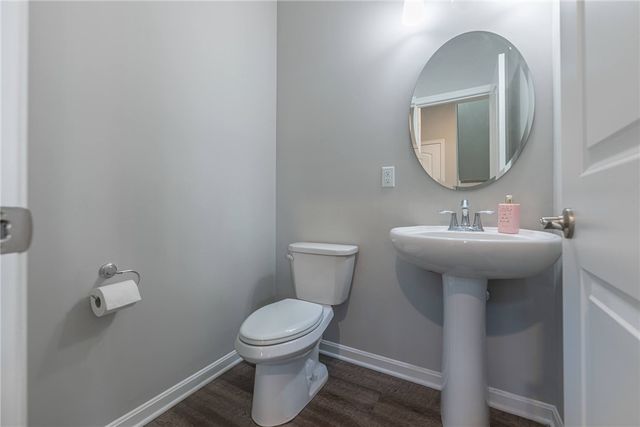 225 Pointe Oakwood Way, Oakwood, OH 45409