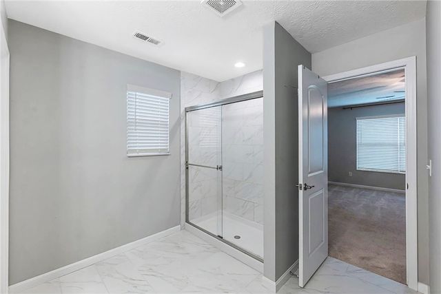 225 Pointe Oakwood Way, Oakwood, OH 45409