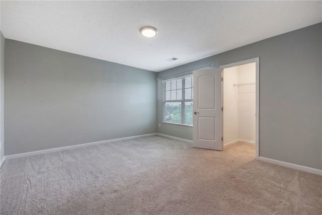 225 Pointe Oakwood Way, Oakwood, OH 45409