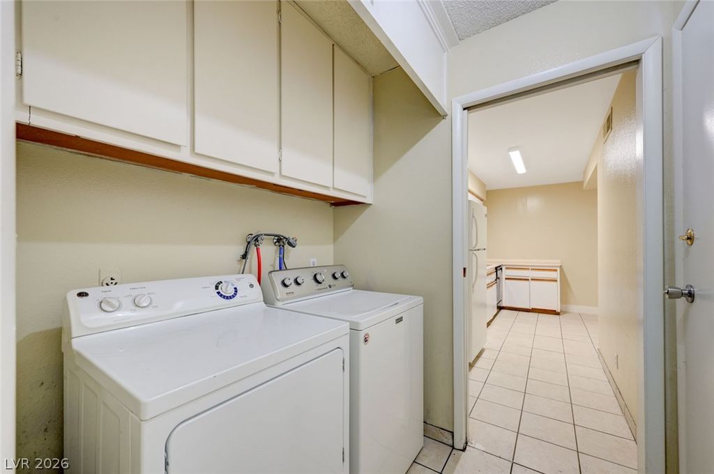 Image 18 of property listing at 4511 Sirius Avenue, Las Vegas, NV 89102