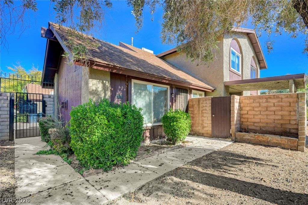 Image 3 of property listing at 4511 Sirius Avenue, Las Vegas, NV 89102