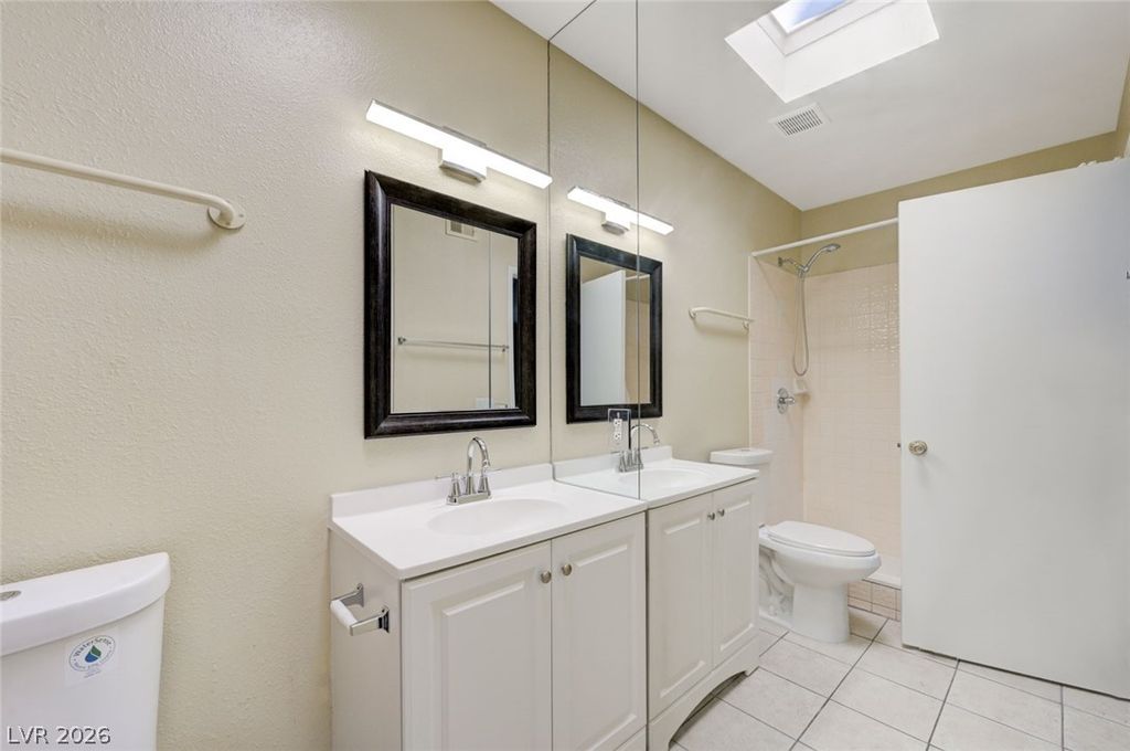 Image 34 of property listing at 4511 Sirius Avenue, Las Vegas, NV 89102