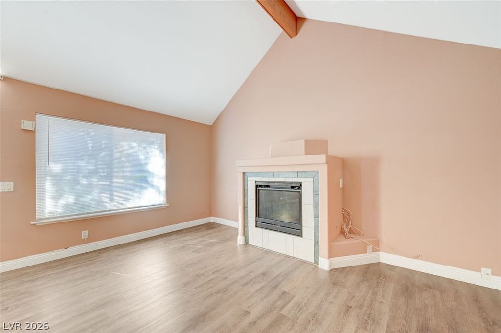 Image 6 of property listing at 4511 Sirius Avenue, Las Vegas, NV 89102