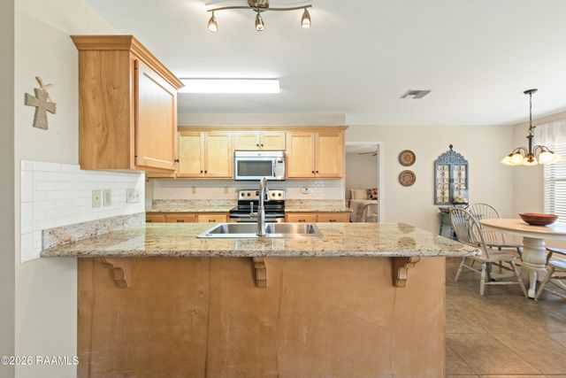 704 Breaux Road, Lafayette, LA 70507