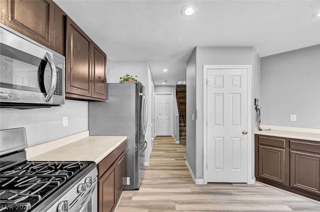 3966 Shimmering Plains Street, Las Vegas, NV 89129