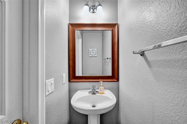 3966 Shimmering Plains Street, Las Vegas, NV 89129