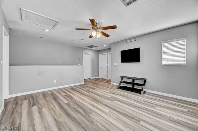 3966 Shimmering Plains Street, Las Vegas, NV 89129