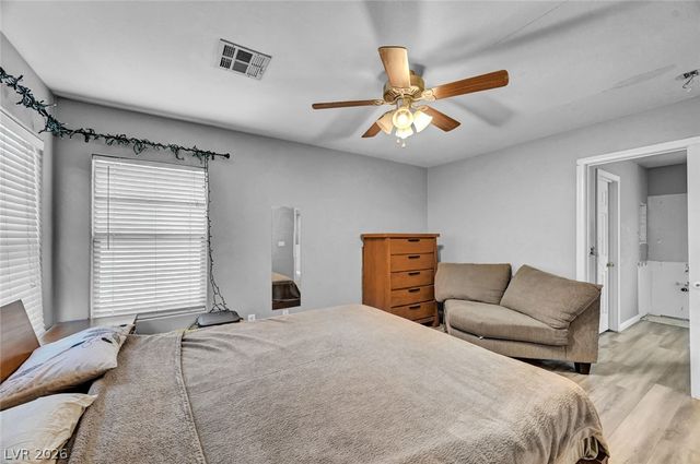 3966 Shimmering Plains Street, Las Vegas, NV 89129