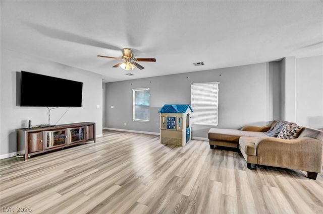 3966 Shimmering Plains Street, Las Vegas, NV 89129