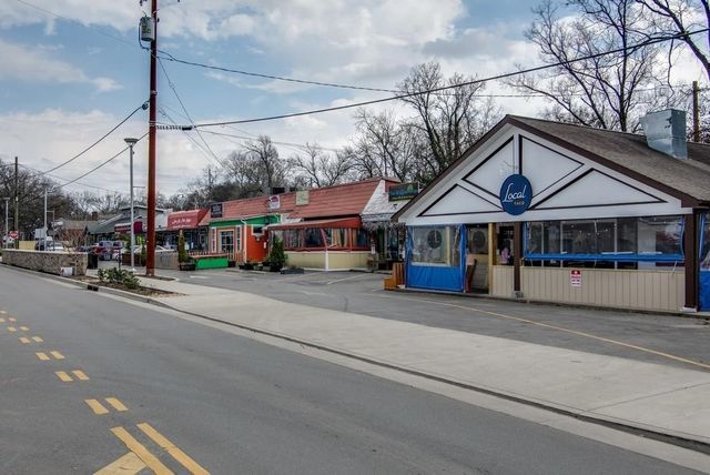 517 Sloan Rd, Nashville, TN 37209