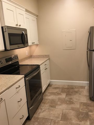 517 Sloan Rd, Nashville, TN 37209