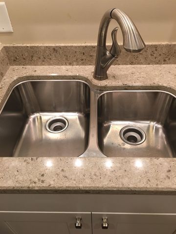 517 Sloan Rd, Nashville, TN 37209