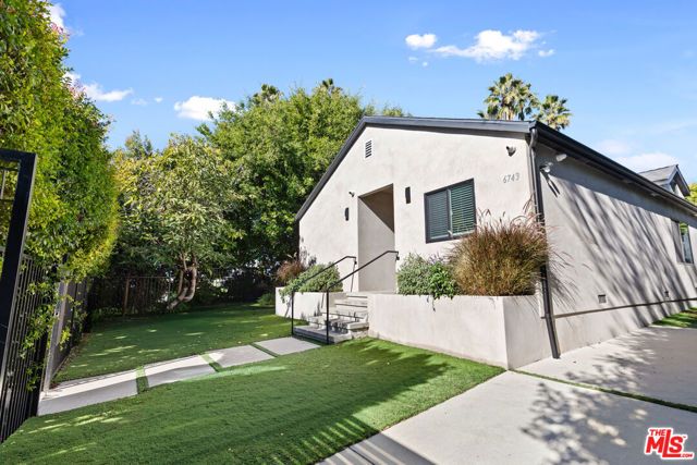 6743 Colgate Avenue, Los Angeles, CA 90048