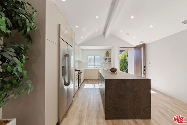 6743 Colgate Avenue, Los Angeles, CA 90048