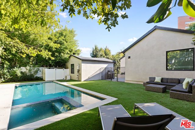 6743 Colgate Avenue, Los Angeles, CA 90048