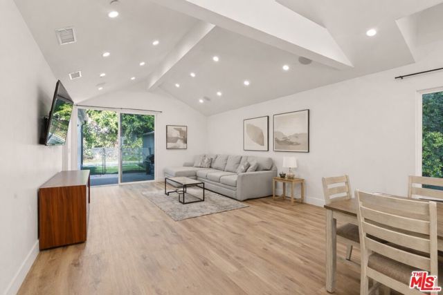 6743 Colgate Avenue, Los Angeles, CA 90048