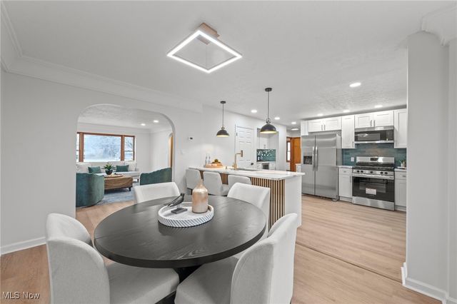 5266 Wilson Mills Road, Richmond Heights, OH 44143