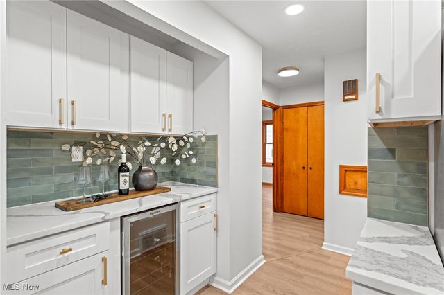 5266 Wilson Mills Road, Richmond Heights, OH 44143