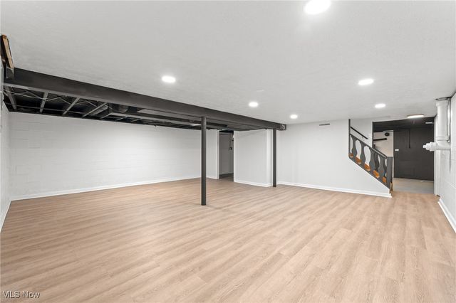 5266 Wilson Mills Road, Richmond Heights, OH 44143