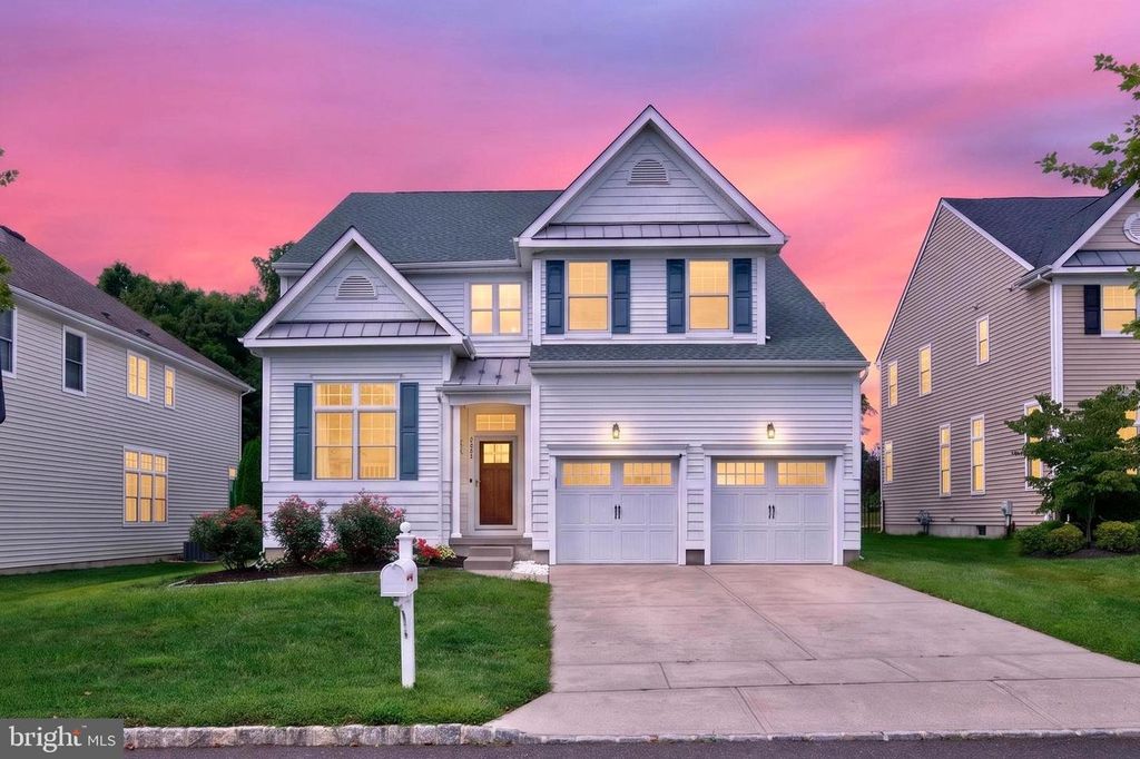 127 STARBOARD WAY, MOUNT LAUREL, NJ 08054 — exterior