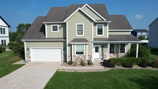 6035 Racine Dr, Stevensville, MI 49127