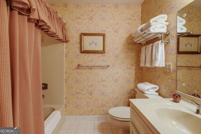 1611 Crystal Hills Drive, Athens, GA 30606