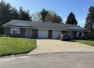 5106-5108 Foxmoor Circle, Centerville, OH 45429