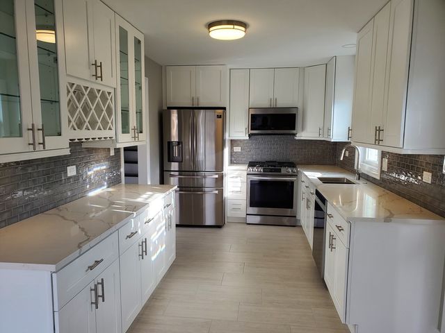 542 Laramie Avenue, Wilmette, IL 60091