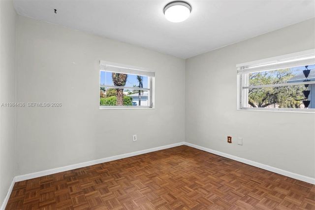 11807 SW 112th Ave, Miami, FL 33176