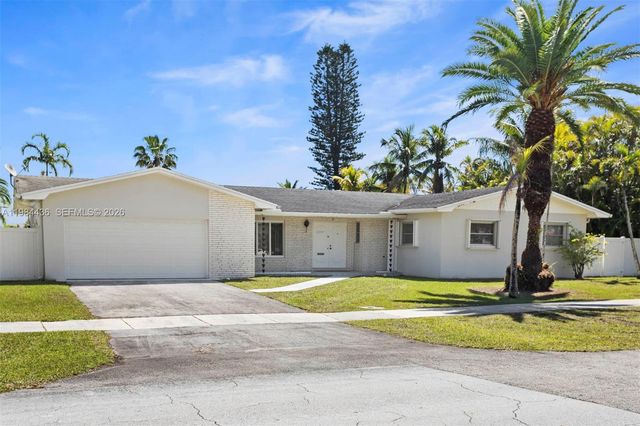 11807 SW 112th Ave, Miami, FL 33176