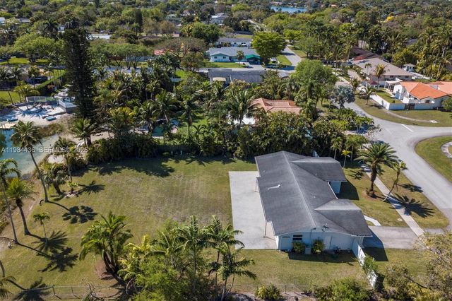 11807 SW 112th Ave, Miami, FL 33176