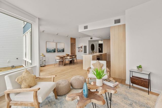 120 Nantasket PH5, Hull, MA 02045