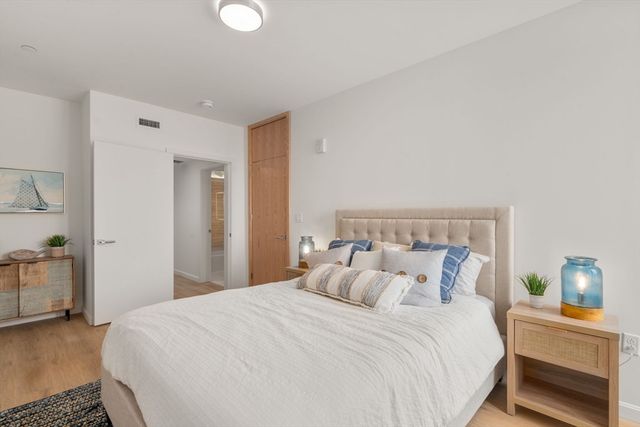 120 Nantasket PH5, Hull, MA 02045