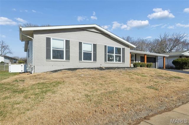 12381 Merrick Drive, St Louis, MO 63146