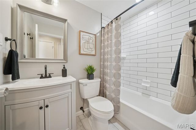 12381 Merrick Drive, St Louis, MO 63146