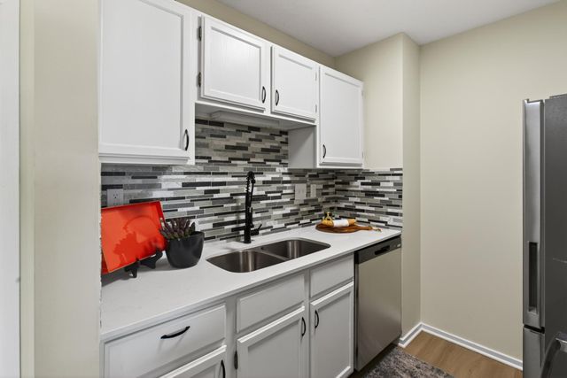 66 9th Street E 2102, Saint Paul, MN 55101