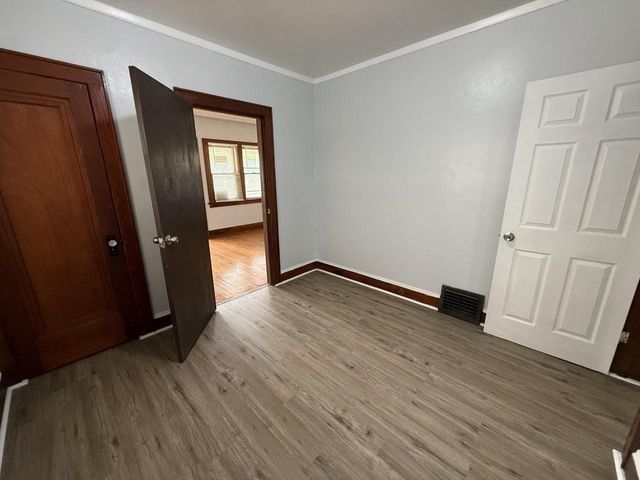 3357 N 20th STREET, Milwaukee, WI 53206