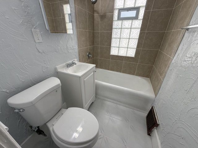 3357 N 20th STREET, Milwaukee, WI 53206