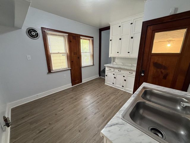 3357 N 20th STREET, Milwaukee, WI 53206