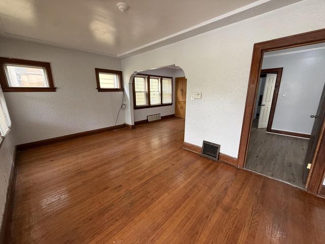3357 N 20th STREET, Milwaukee, WI 53206