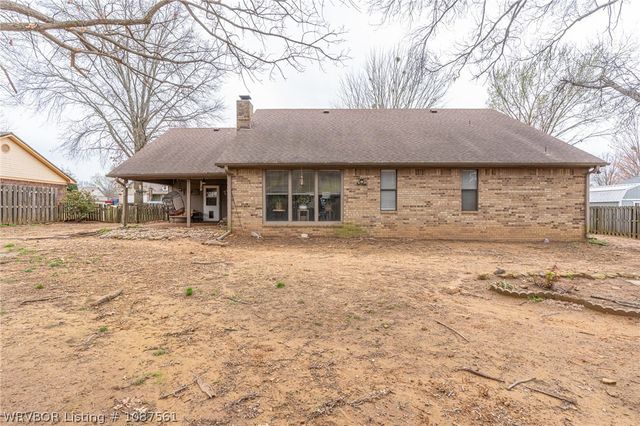 2505 Royal Scots, Fort Smith, AR 72908