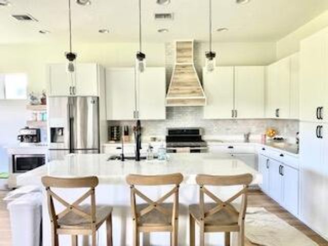 15402 Goldfinch Circle, The Acreage, FL 33470