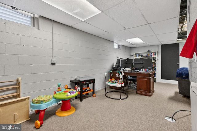 430 FAIRVIEW ST, Reading, PA 19605