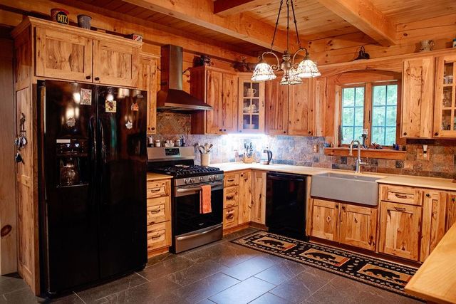 482 East Dover Road, Wardsboro, VT 05355