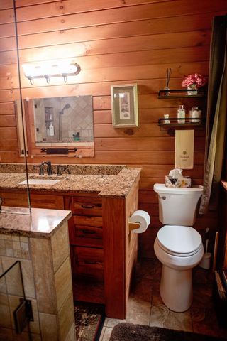482 East Dover Road, Wardsboro, VT 05355