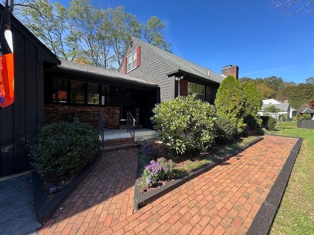 120 Middle Rd, Haverhill, MA 01830