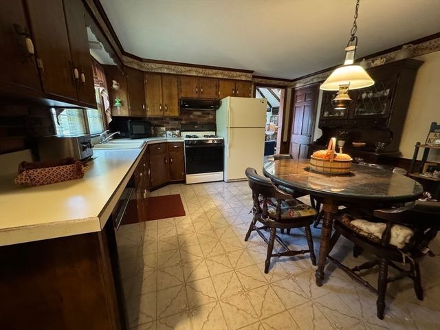 120 Middle Rd, Haverhill, MA 01830