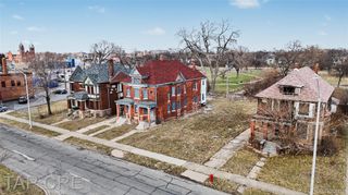 1104 E Grand Boulevard, Detroit, MI 48207