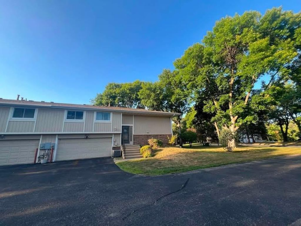 6623 Ives Lane N, Maple Grove, MN 55369 — exterior